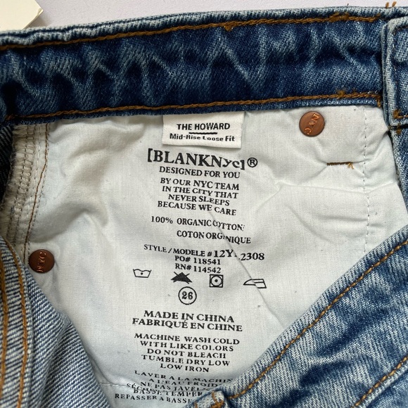 NWT BLANK NYC The Howard Mid-Rise Loose Fit Jeans Size 26 Waist - Picture 3 of 6